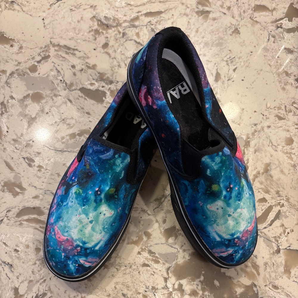 Women’s Raad Shop Slip On Shoes Sneakers Canvas  EUC Size 7M